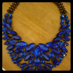 Statement necklace ( LARGE BIB )